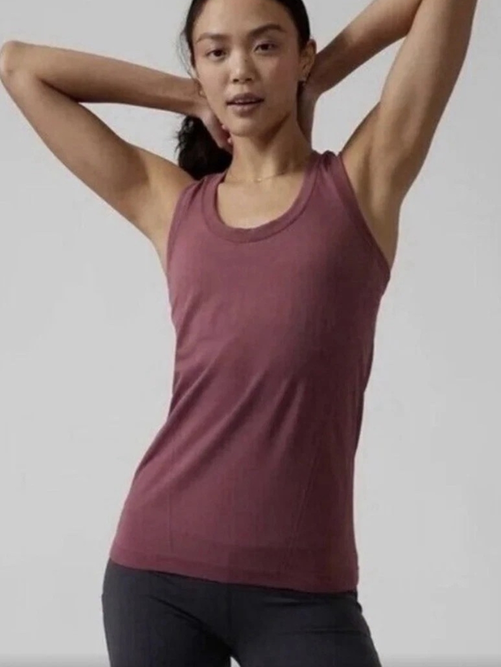 Athleta Momentum Tank Large